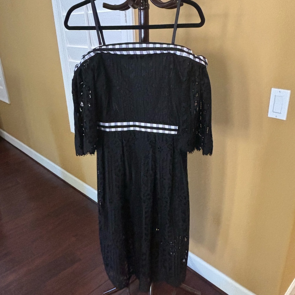 Laundry By Shelli Segal Black Off-Shoulder Dress